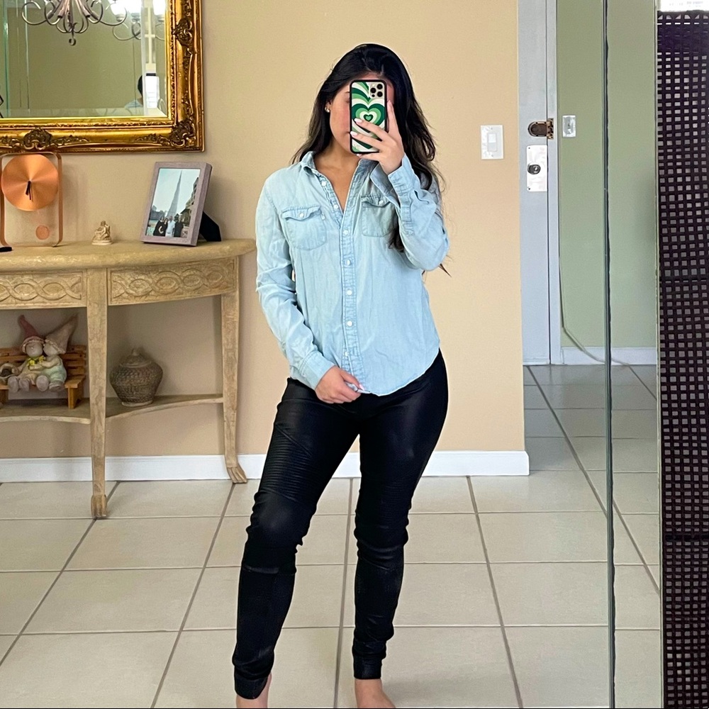 Levi’s denim top